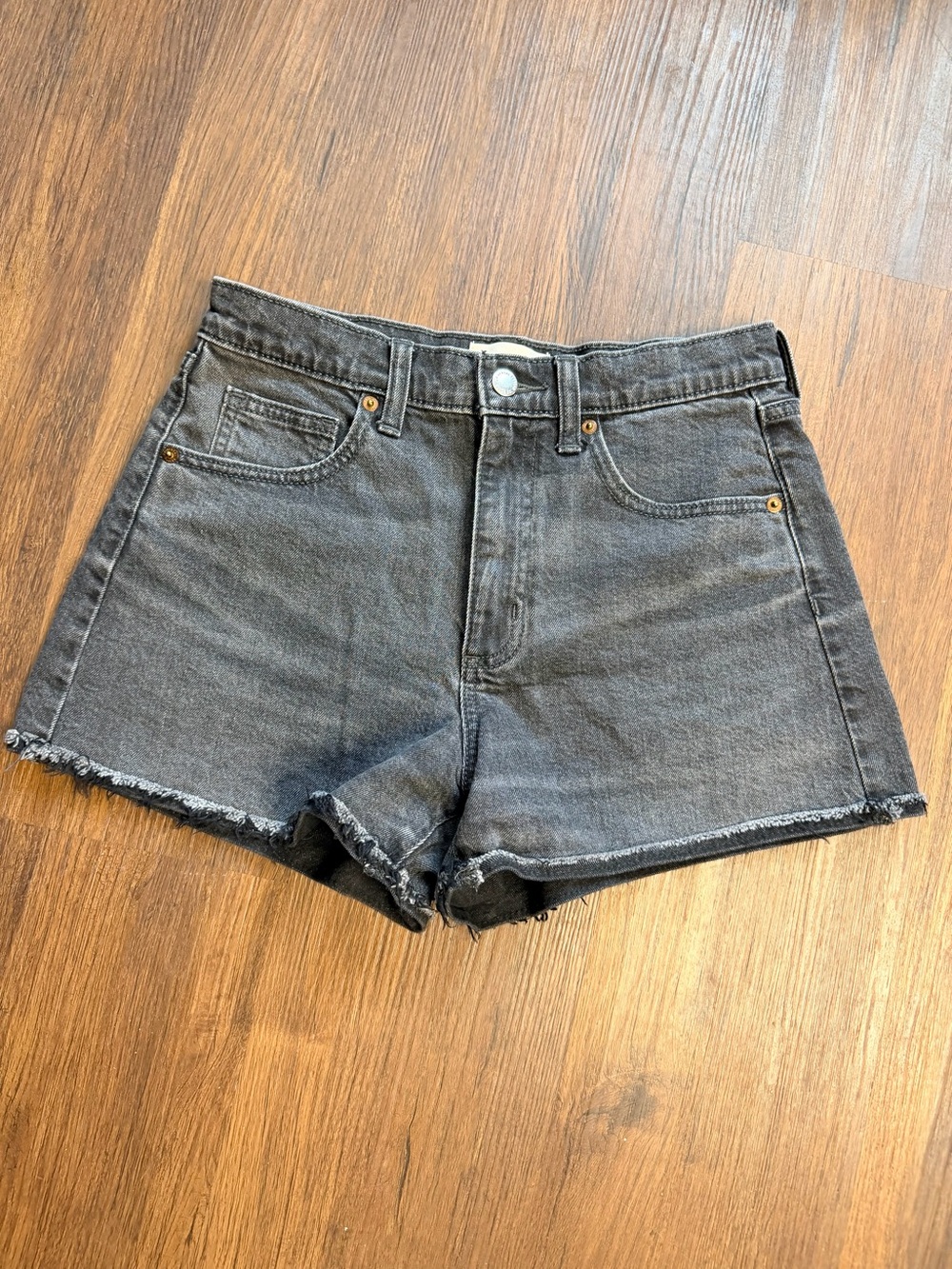 Universal Thread “90s Cutoff Shorts”